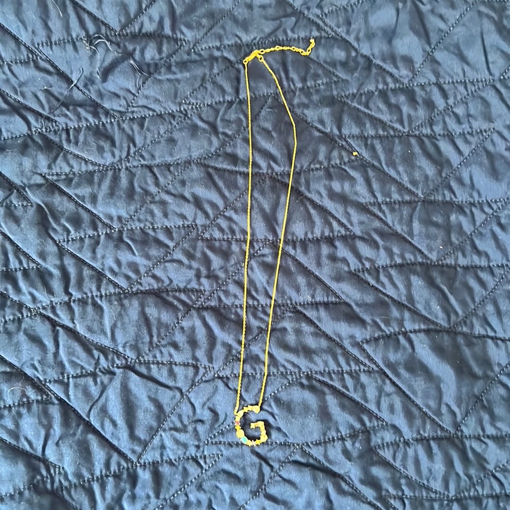 Gently worn G necklace